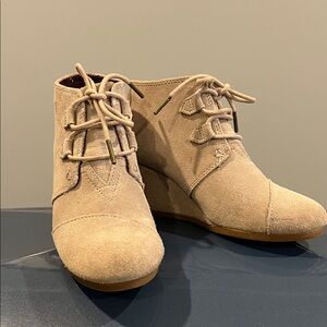 Toms Beige Suede Ankle Booties